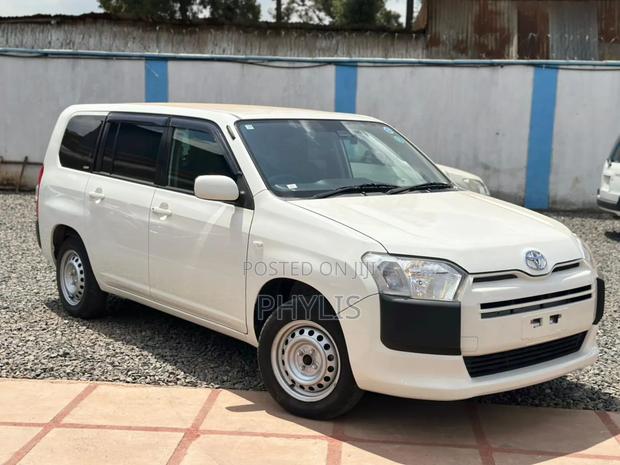 Toyota Probox 1.5 DX Comfort 2WD 2018 White