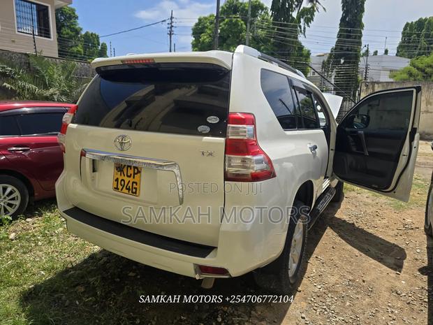 Toyota Land Cruiser Prado 2014 White