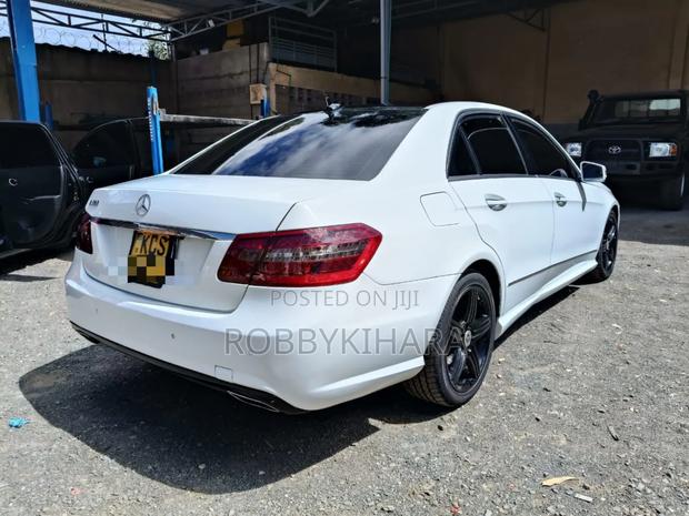 Mercedes-Benz E350 Base 4dr Sedan RWD (3.5L 6cyl 7A) 2011 White