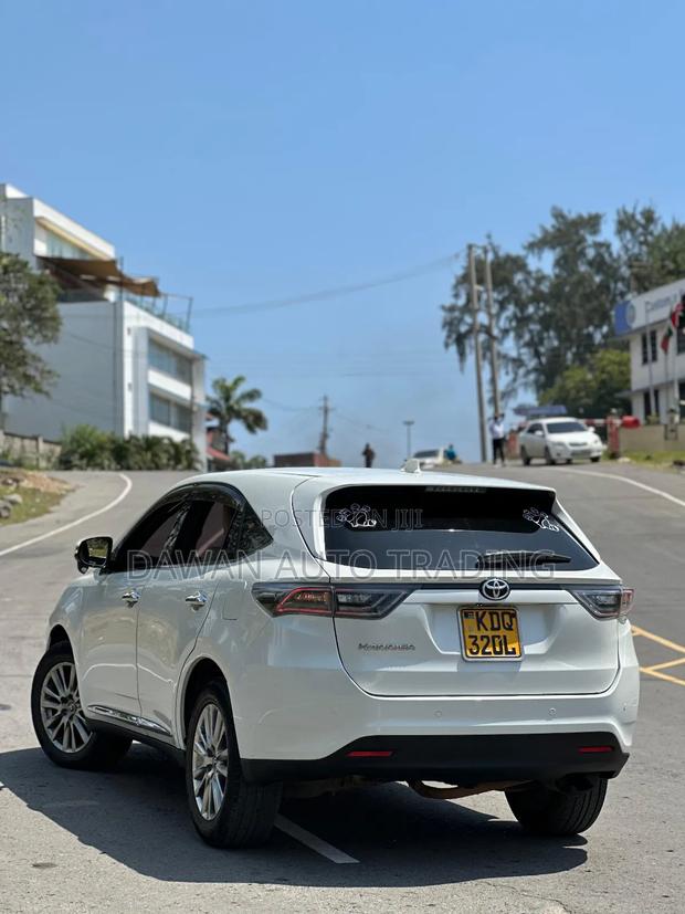 Toyota Harrier 2016 White
