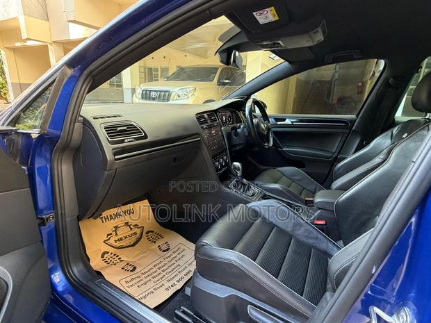 Volkswagen Golf R 4-Door w/DCC & Navigation 2019 Blue