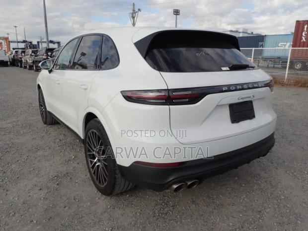 Porsche Cayenne S AWD 2019 White
