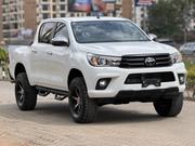 Toyota Hilux 2018 White for sale