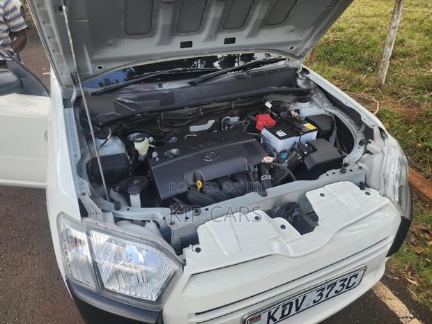 Toyota Probox 1.5 DX 2WD 2020 White