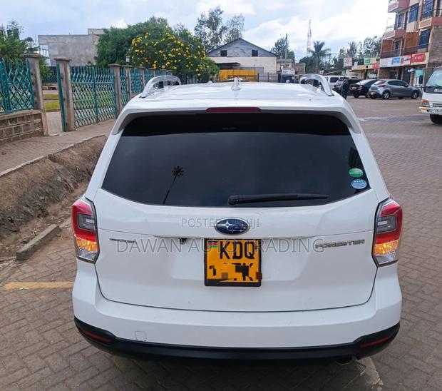 Subaru Forester 2018 White