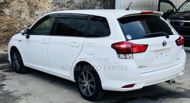 Toyota Corolla Fielder 2019 White