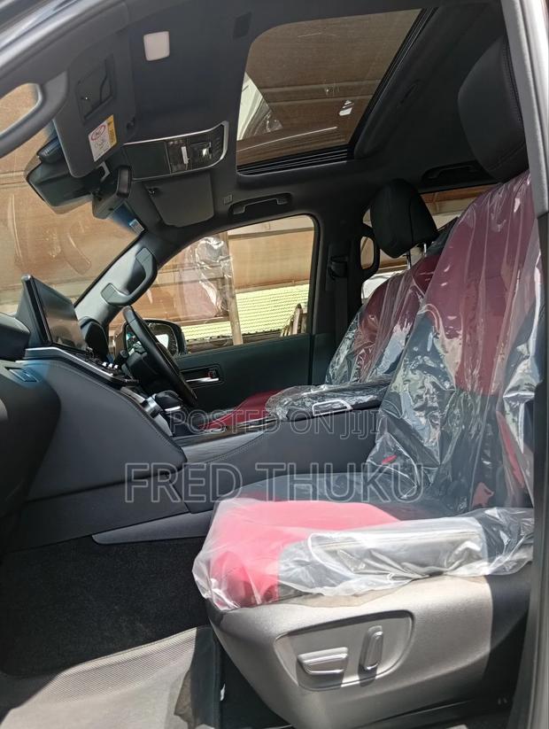 Toyota Land Cruiser 3.3 Diesel 4WD 2022 Black