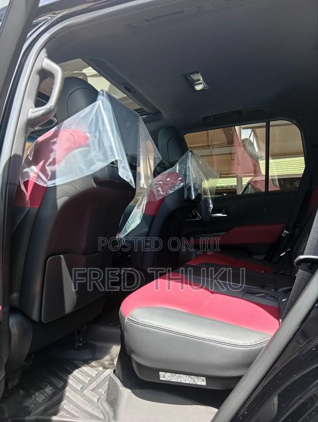 Toyota Land Cruiser 3.3 Diesel 4WD 2022 Black