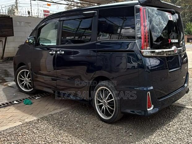 Toyota Noah 2019 Black