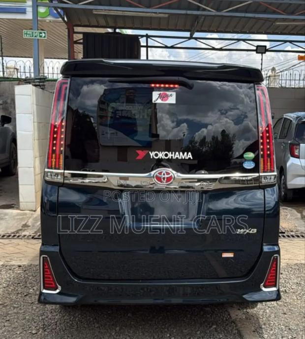 Toyota Noah 2019 Black