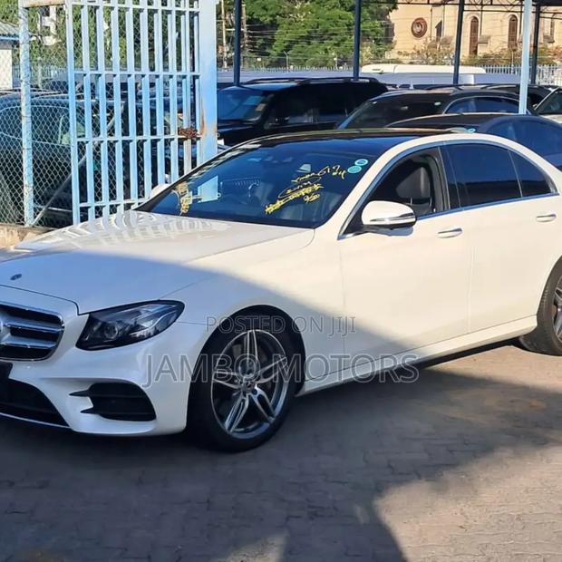 Mercedes-Benz E300 2019 White