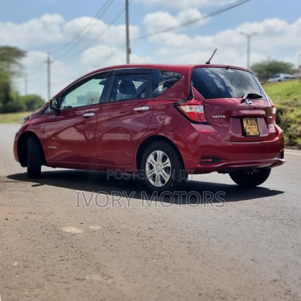 Nissan Note 2017 Burgundy