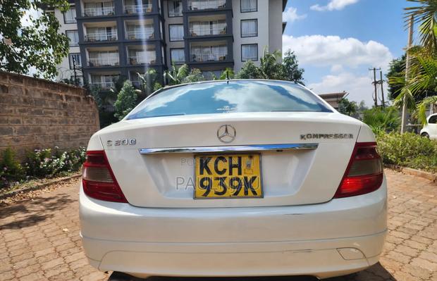 Mercedes-Benz E200 2008 White