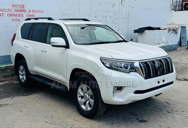 Toyota Land Cruiser Prado 2.8 2018 White