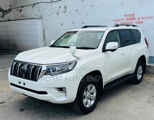 Toyota Land Cruiser Prado 2.8 2018 White