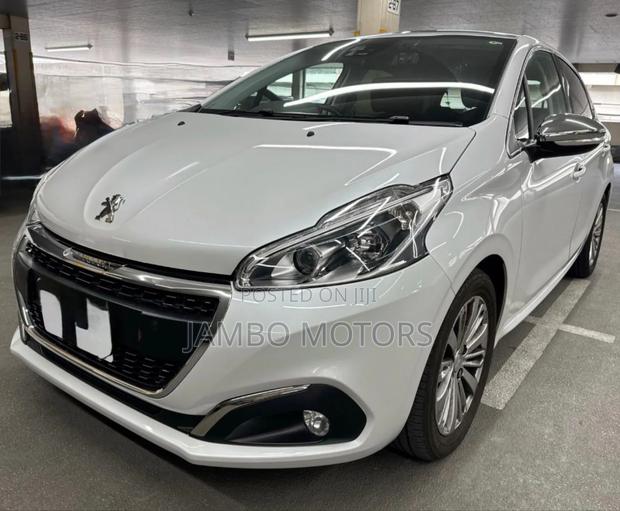 Peugeot 208 2019 White