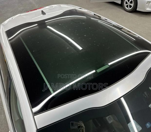 Peugeot 208 2019 White
