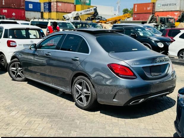 Mercedes-Benz C200 2019 Gray