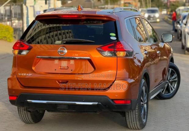 Nissan X-Trail 2.0 Petrol AWD 2018 Orange