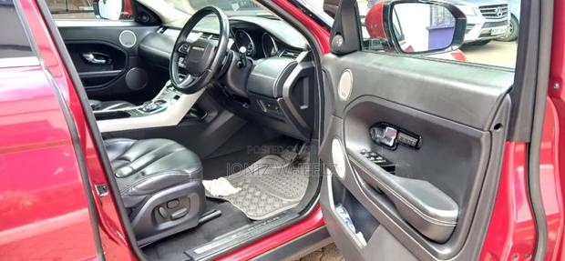 Land Rover Range Rover Evoque Pure AWD 5-Door 2013 Red