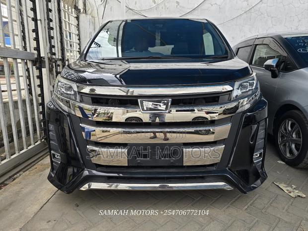 Toyota Noah 2019 Black