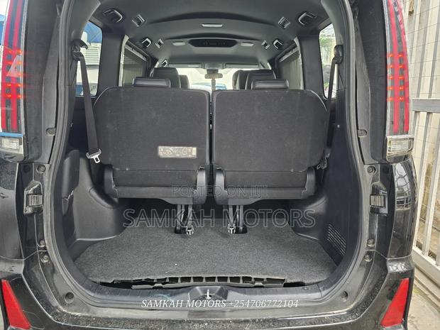 Toyota Noah 2019 Black