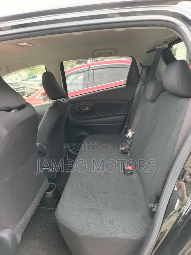 Toyota Vitz 1.3 FWD 5dr 2020 Blue