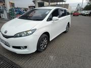 Toyota Wish 2013 White for sale