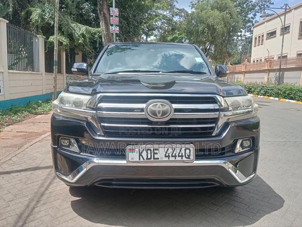 Toyota Land Cruiser 2016 Black