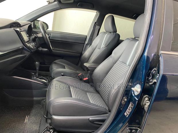 Toyota Corolla Fielder 2018 Blue