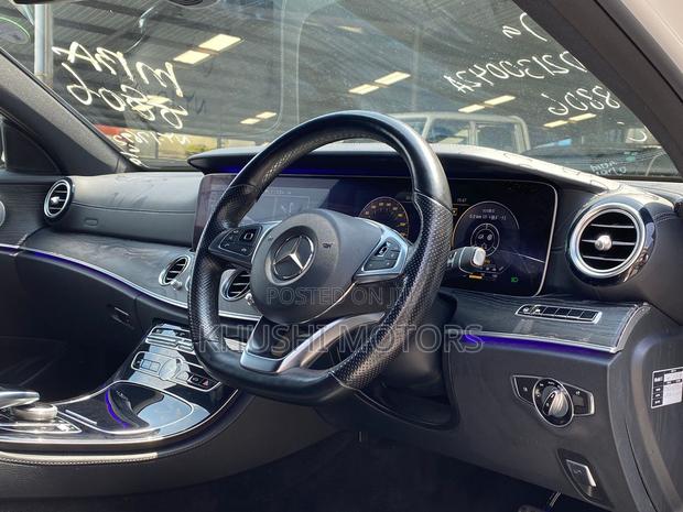 Mercedes-Benz E220 2017 White