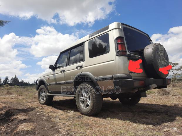 Land Rover Discovery 2004 Gold