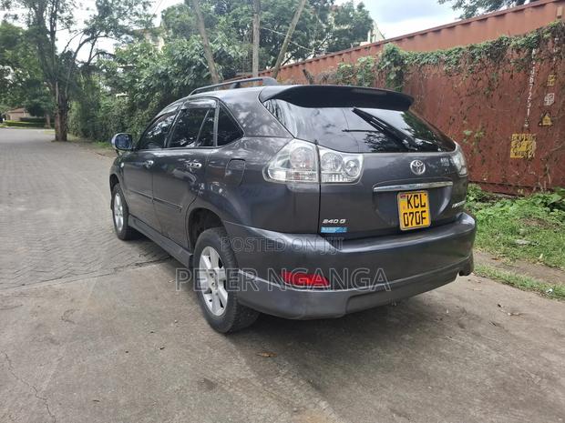 Toyota Harrier 2.4 2011 Gray