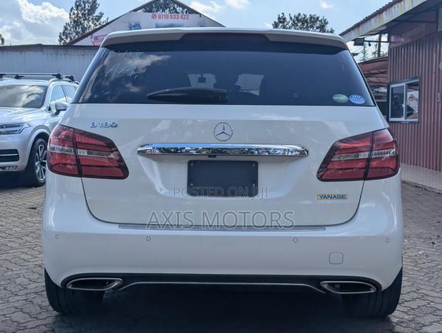 Mercedes-Benz B-Class B180 Petrol 2018 White