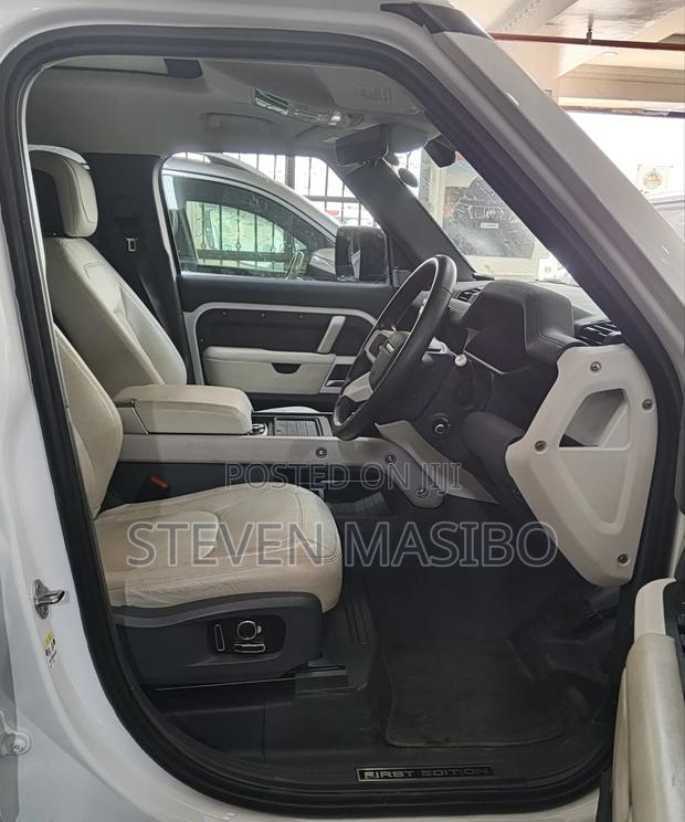 Land Rover Defender 2023 White