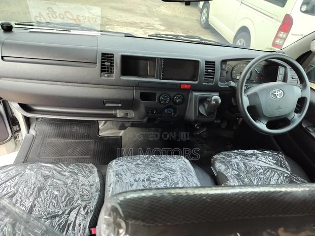 Toyota HiAce 2019 Gray