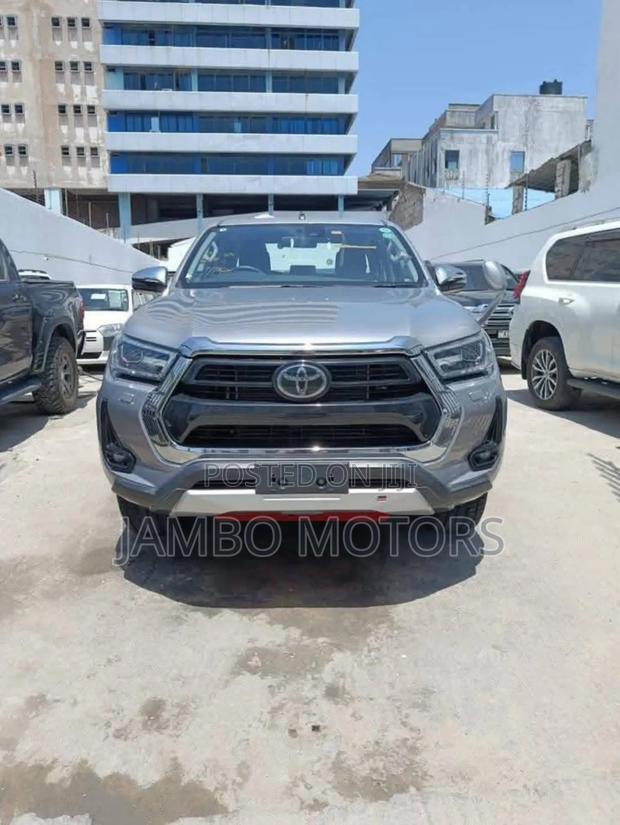 Toyota Hilux Revo Double Cab Deisel 2.8 RWD 2021 Gray