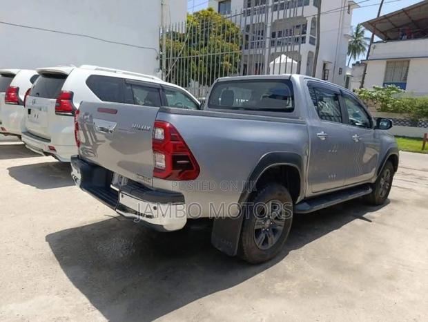 Toyota Hilux Revo Double Cab Deisel 2.8 RWD 2021 Gray