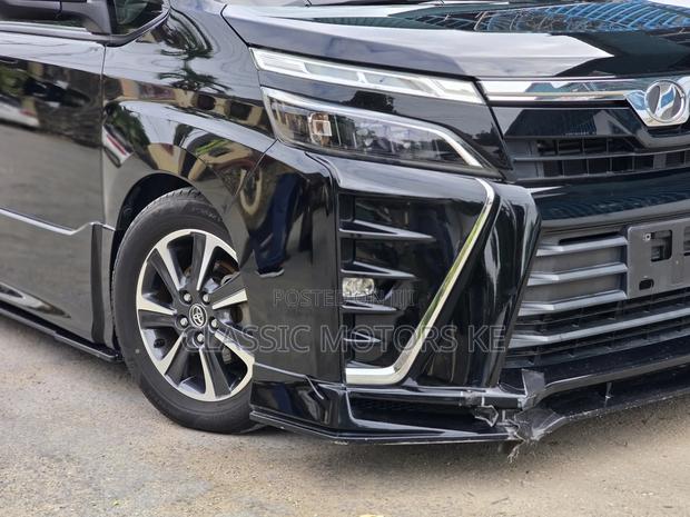 Toyota Voxy 2019 Black