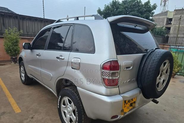 Toyota RAV4 Automatic 2002 Silver