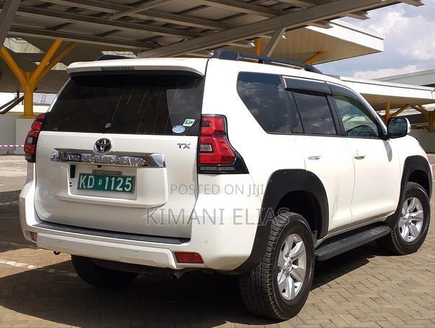 Toyota Land Cruiser Prado 2018 White