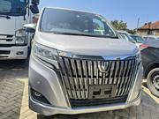 Toyota Esquire 2.0 AWD (8 seater) 2018 Silver for sale