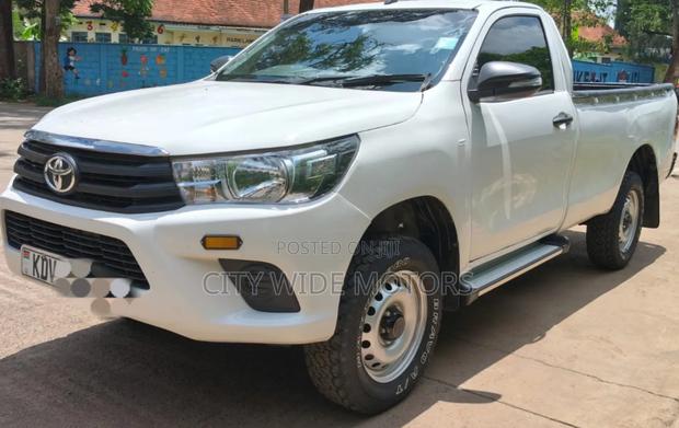 Toyota Hilux Revo Single Cab Deisel 2.4 RWD 2022 White