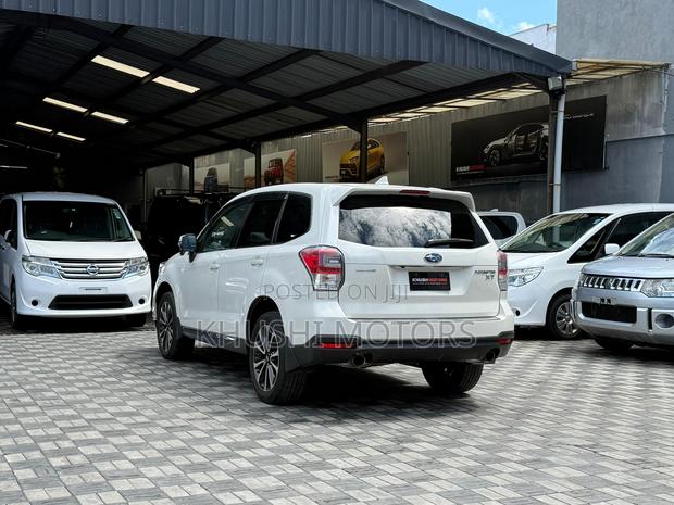 Subaru Forester 2018 Pearl