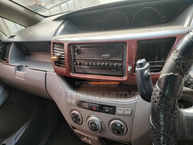 Toyota Noah 2002 Black