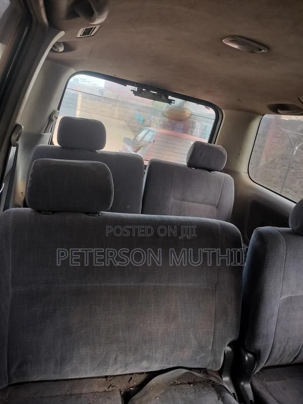 Toyota Noah 2002 Black
