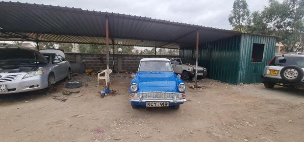 Ford Anglia 1966 Blue