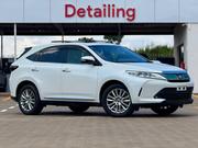 Toyota Harrier 2.0 2018 White for sale