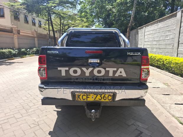 Toyota Hilux 2009 Black