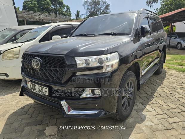 Toyota Land Cruiser 2016 Black